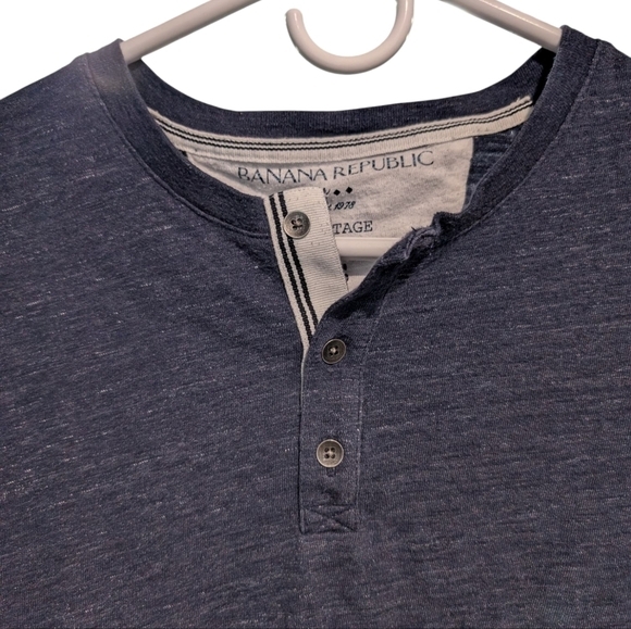 Men's Small Banana Republic Shirt - Picture 3 of 4